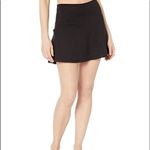 Soybu black skort XL